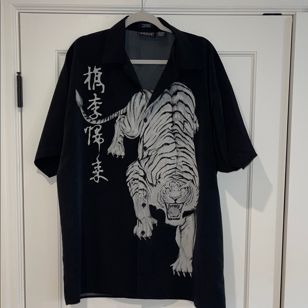 Vintage White Tiger Button Down Shirt Large